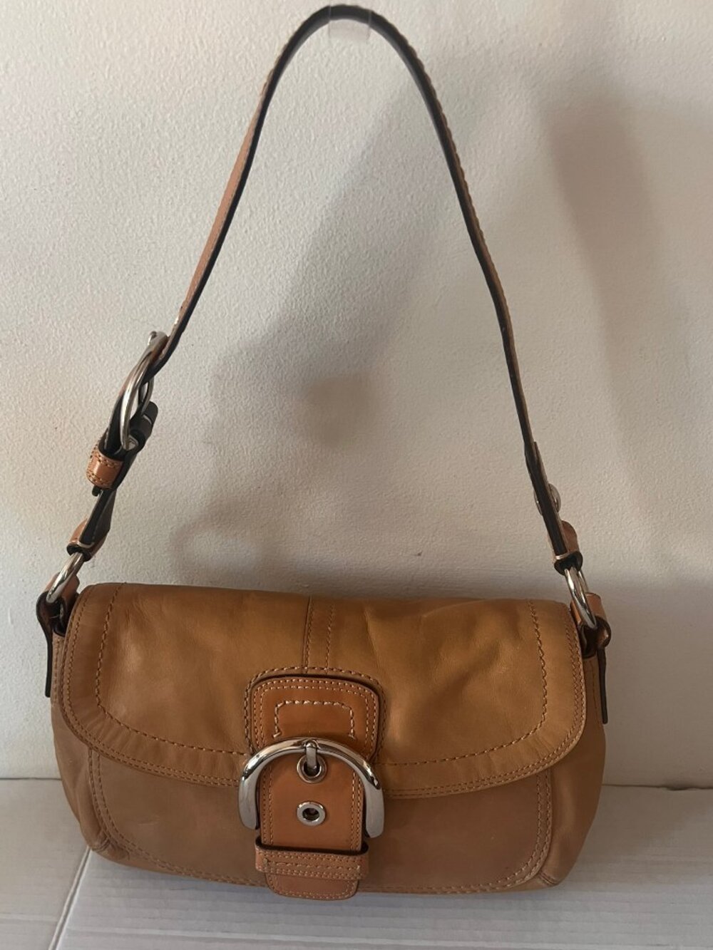 Y2K VINTAGE COACH F13105 SOHO LEATHER SADDLE SHOULDER BAG